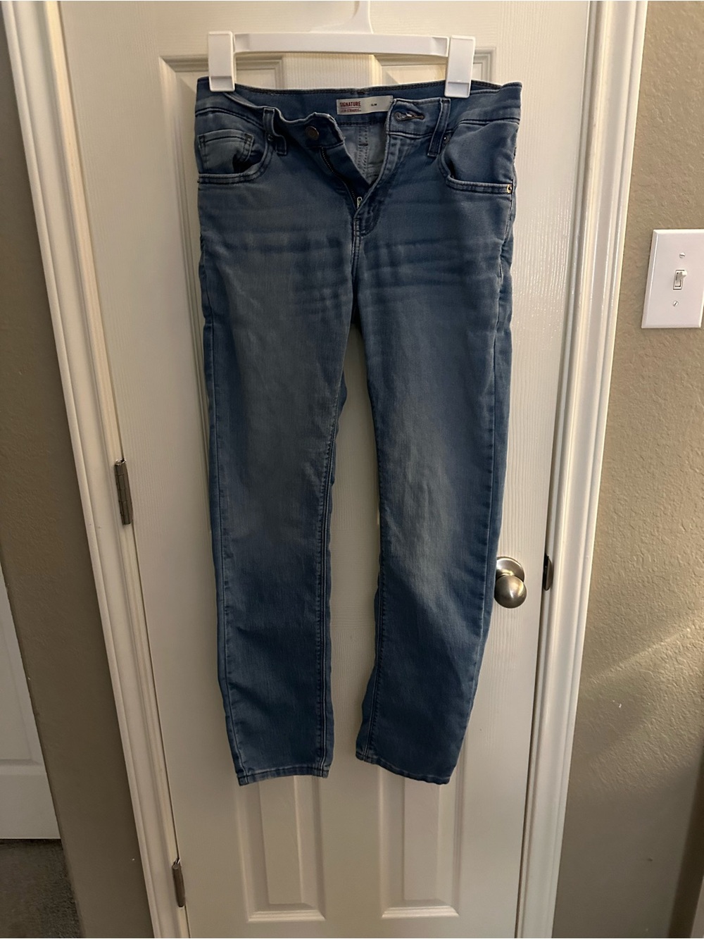 Signature by Levi Strauss Medium Blue Straight-Leg Jeans